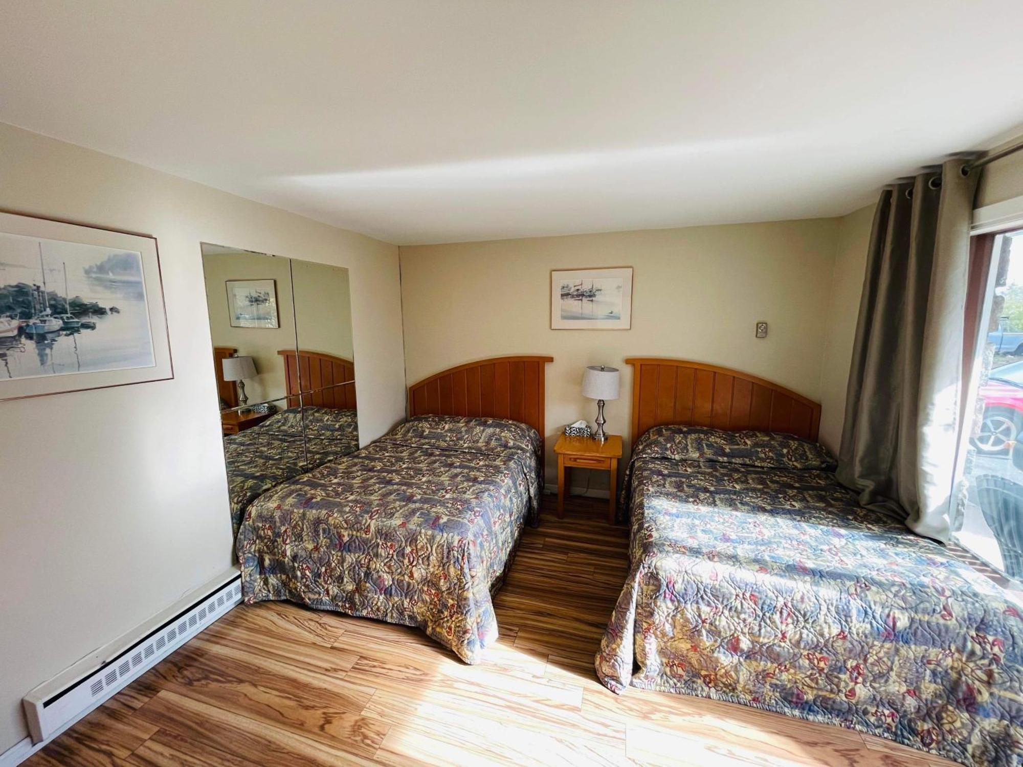 Motel Saint Bruno エクステリア 写真